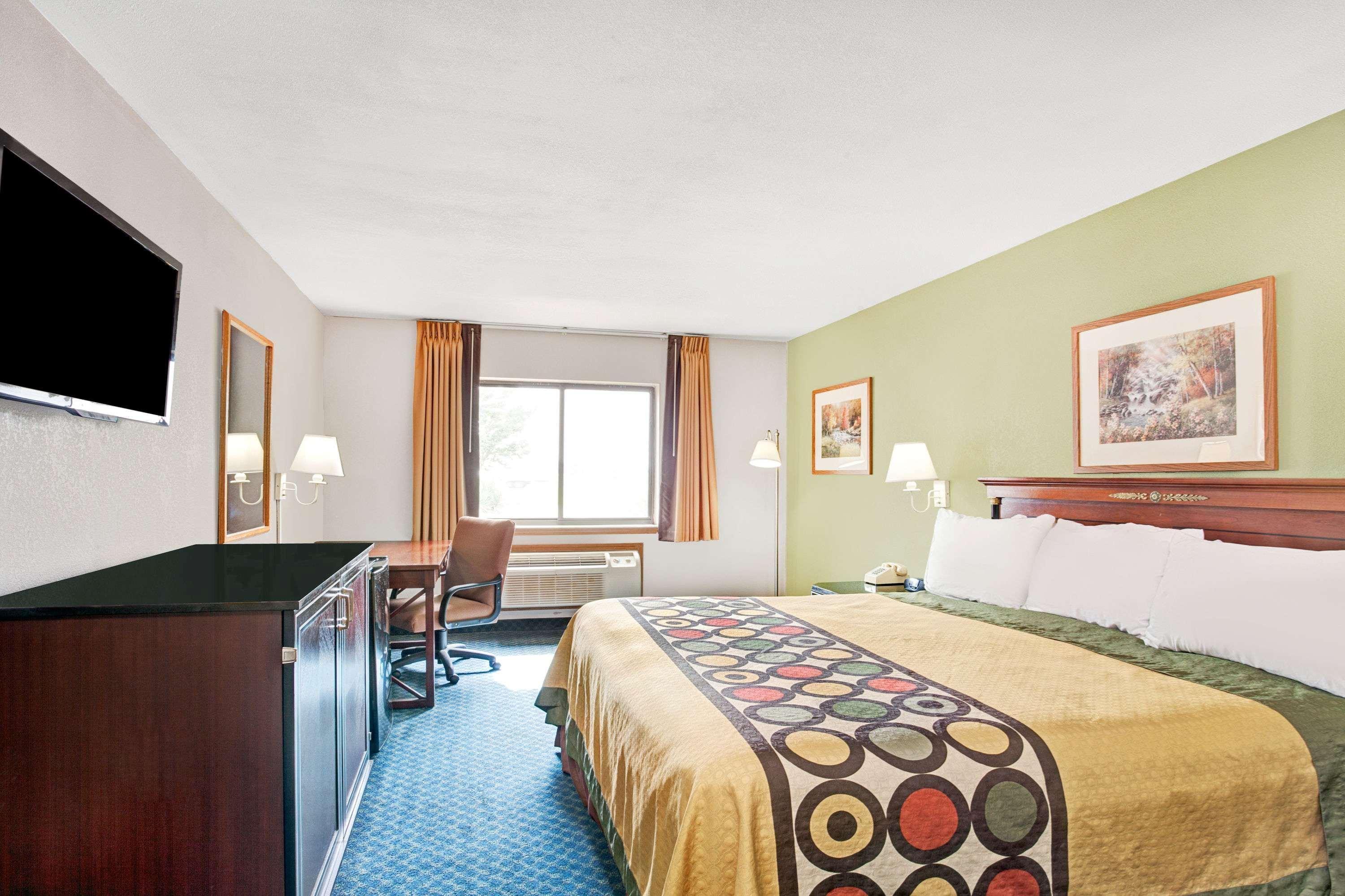 Super 8 By Wyndham West Memphis Hotel Exterior photo