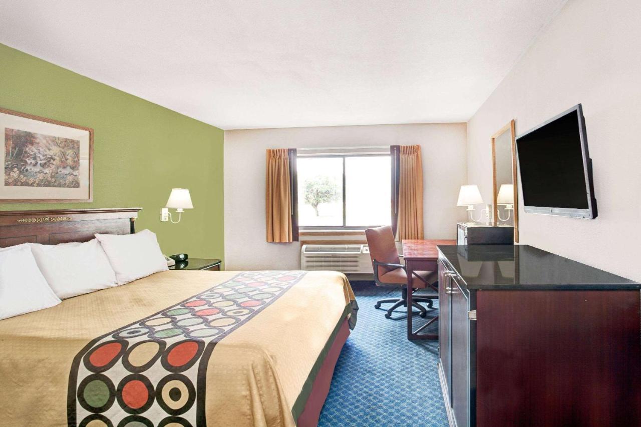 Super 8 By Wyndham West Memphis Hotel Exterior photo