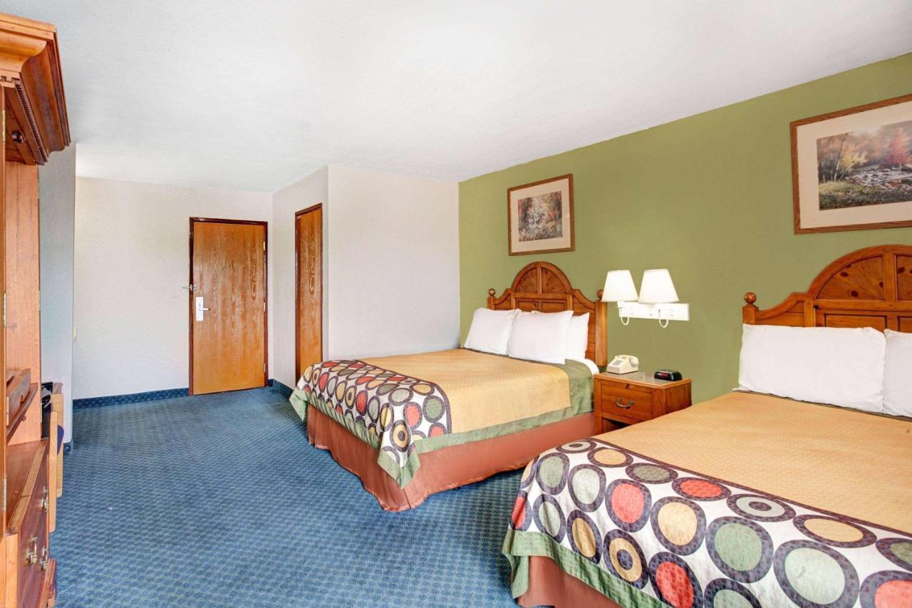 Super 8 By Wyndham West Memphis Hotel Exterior photo